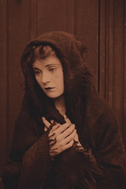 Mae Marsh - 5