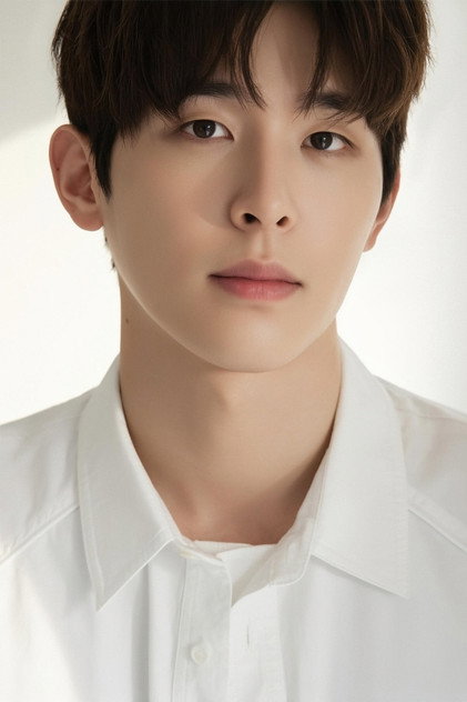Lee Si-woo - 4