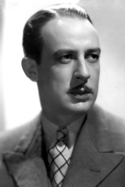 Lester Matthews - 5