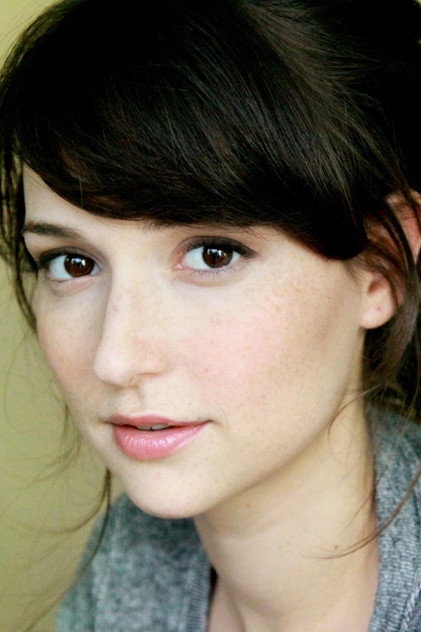 Milana Vayntrub - 18
