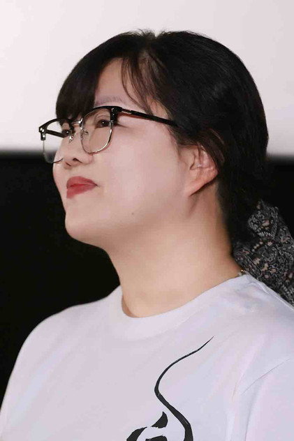 Zheng Xiaopu photo 2