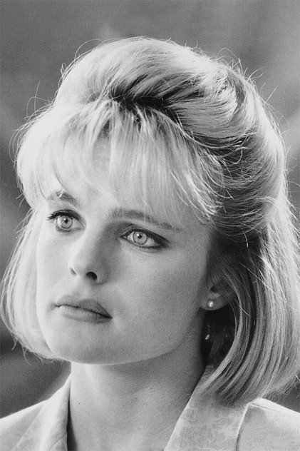 Erika Eleniak - 11