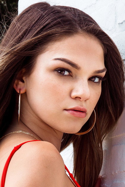 Athena Faris photo 2