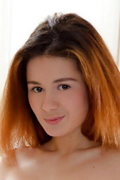 Lara photo 3
