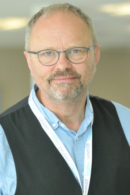 Robert Llewellyn