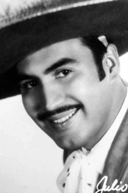 Julio Aldama - 4
