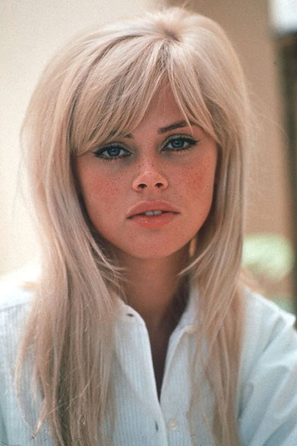 Britt Ekland photo 15