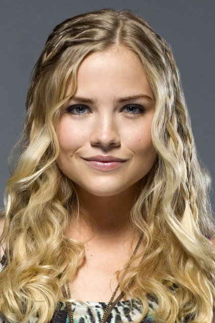 Maddie Hasson - 4