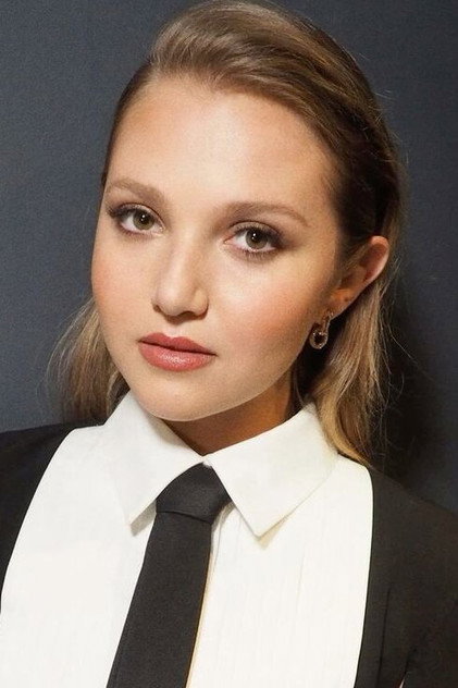 Mia McKenna-Bruce - 5