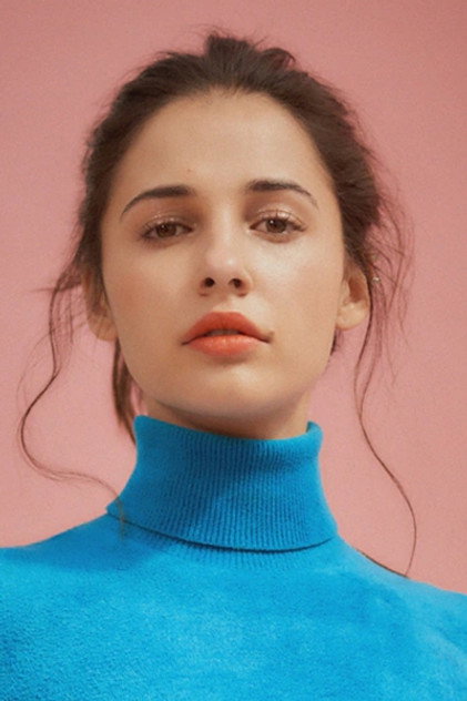 Naomi Scott - 6