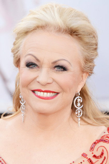 Jacki Weaver - 5
