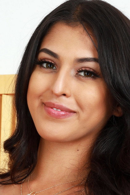 Sophia Leone photo 2
