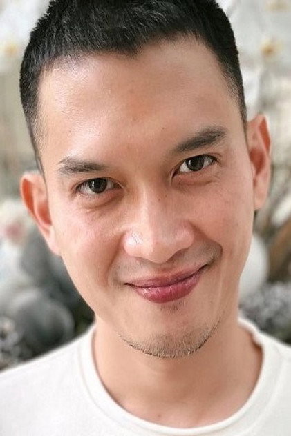Rezky Aditya photo 4