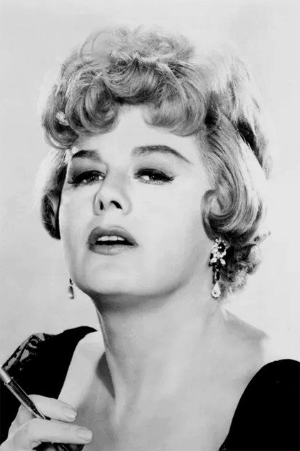 Shelley Winters - 5