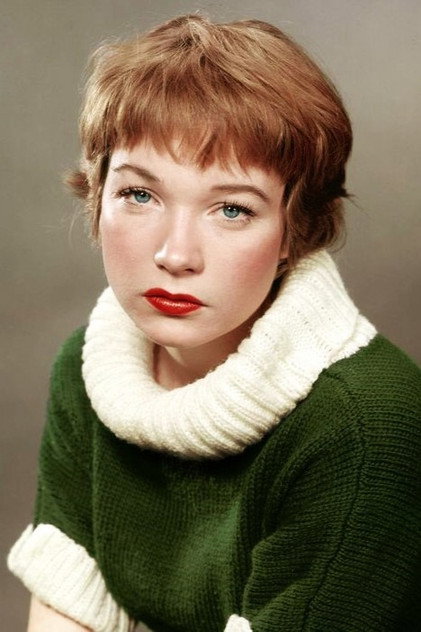 Shirley MacLaine - 10