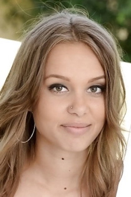 Liza Rowe photo 4