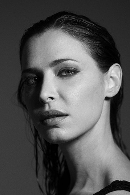 Nathalie Portela photo 2