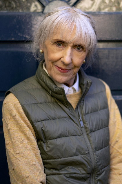 Anita Dobson - 4
