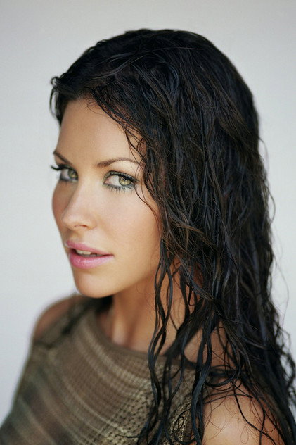 Evangeline Lilly - 7