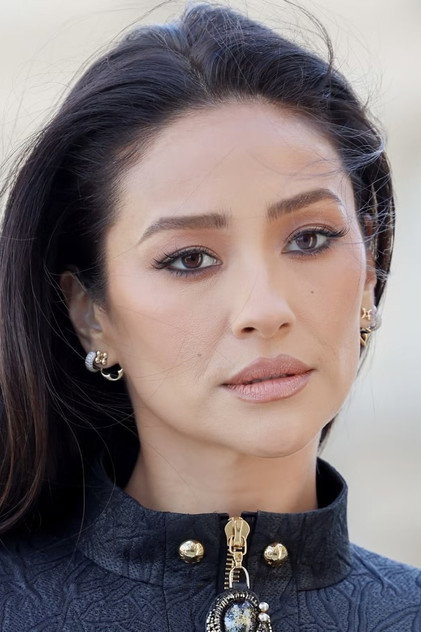 Shay Mitchell - 9