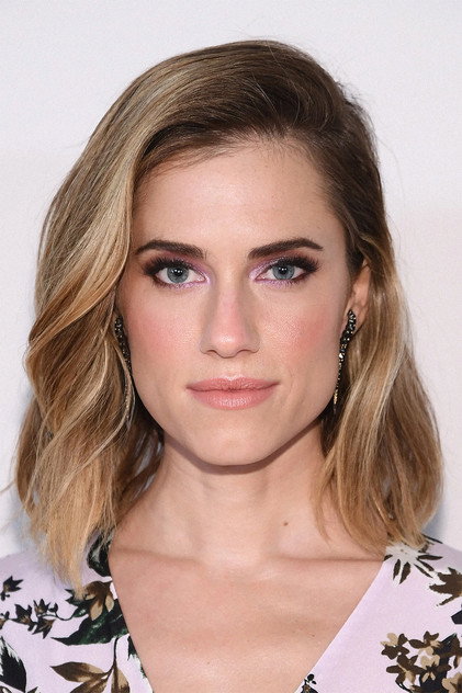 Allison Williams - 7