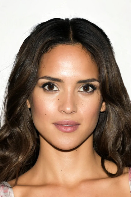Adria Arjona - 18