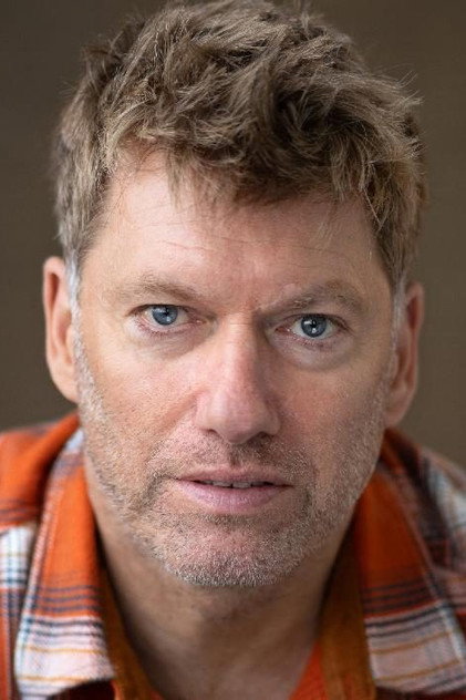 Stephen Beckett headshot