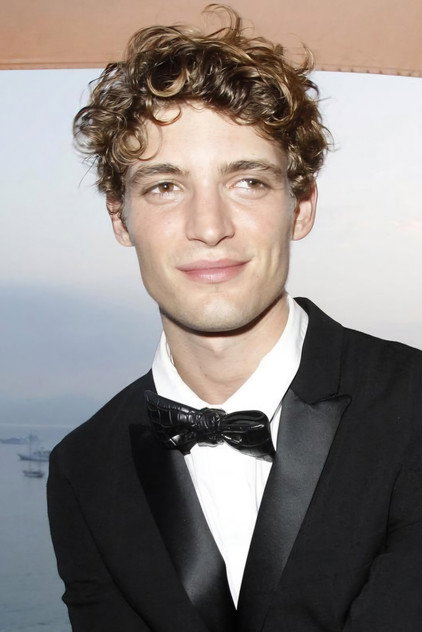 Niels Schneider - 5