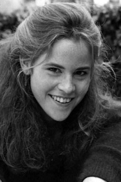 Ally Sheedy photo 8