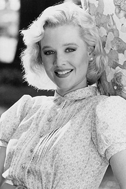Penelope Ann Miller - 4