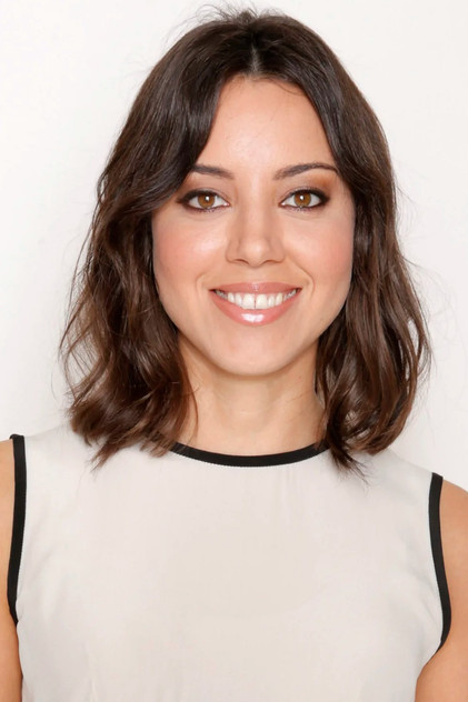 Aubrey Plaza - 9