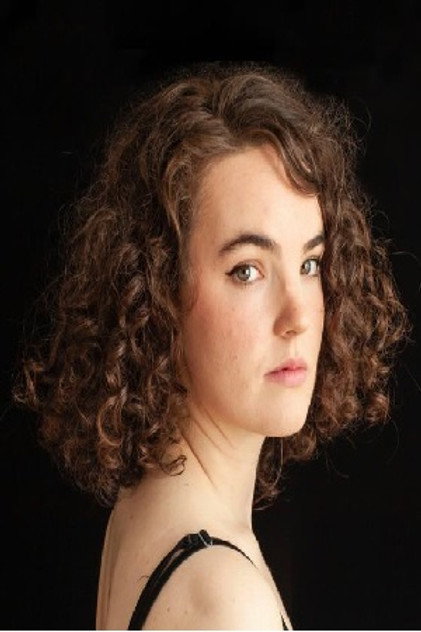 Julia Quayle photo 3