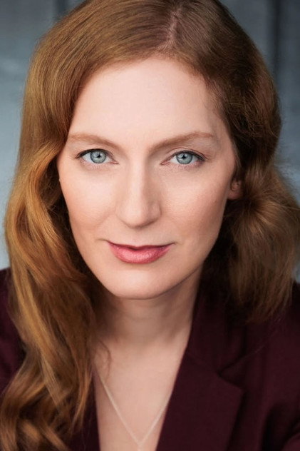 Cara Halseth headshot