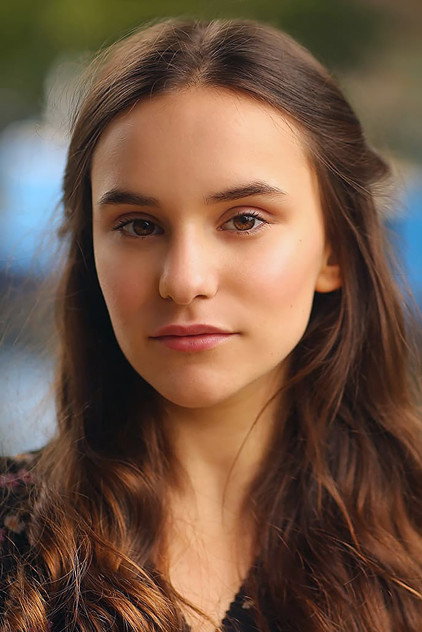 Sophia Pettit photo 4