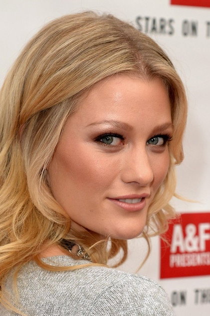 Ashley Hinshaw - 13