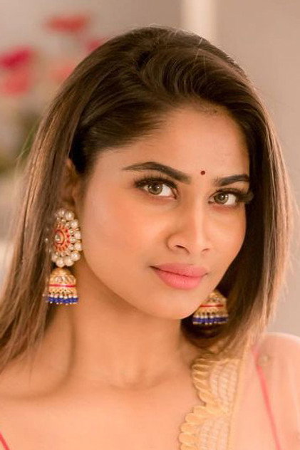 Shivani Narayanan photo 2