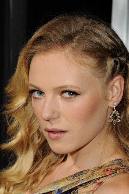 Emma Bell - 6