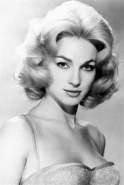 Shirley Anne Field - 4