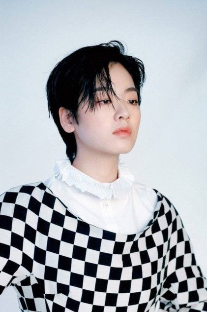 Lee Zoo-young - 4