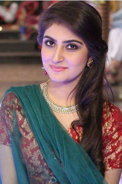 Hiba Bukhari photo 3