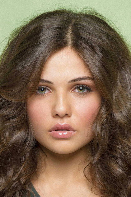 Danielle Campbell - 4