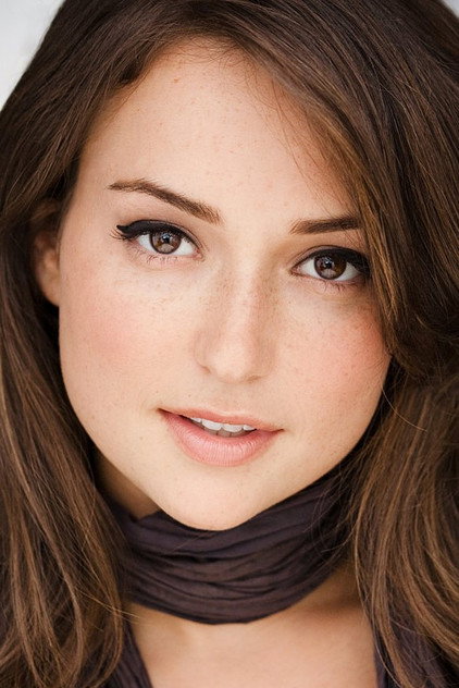 Milana Vayntrub - 7