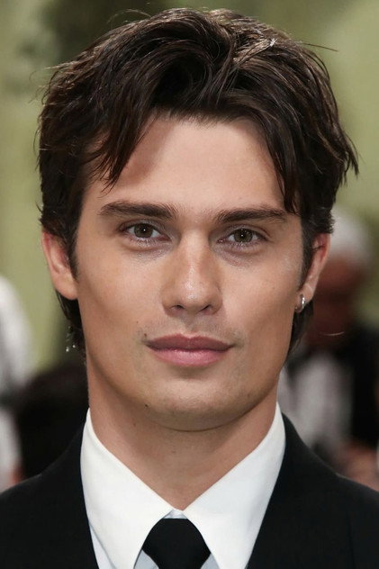 Nicholas Galitzine - 17
