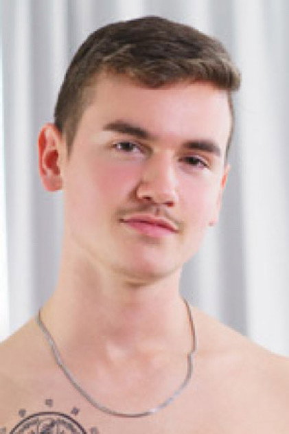 Cole Link photo 3