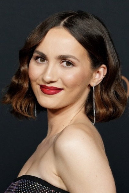 Maude Apatow - 8