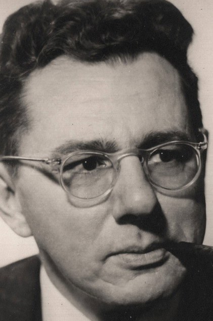 Enrique Uribe White