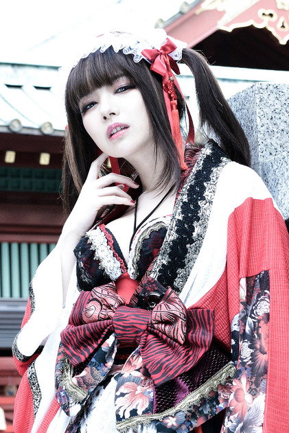 SAKI photo 2