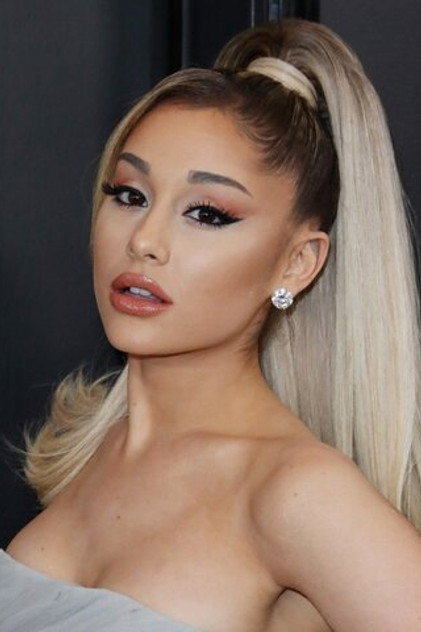 Ariana Grande photo 11