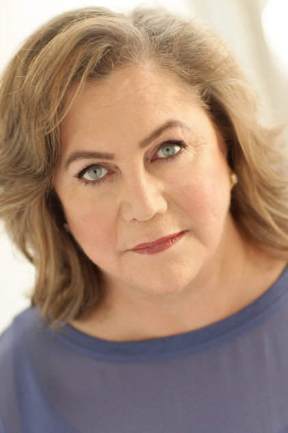 Kathleen Turner - 11