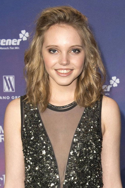 Lina Larissa Strahl photo 4